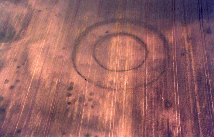 Kľačany ( 2/1999 )