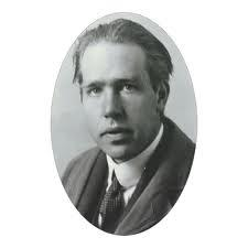Niels Bohr - dánský fyzik, rok 1913.