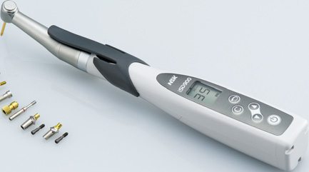 SPOLEHLIVOST VOLBA ČÍSLO JEDNA MEZI PROFESIONÁLY. VÝKON, BEZPEČNOST A PRECIZNOST. ŽÁDNÉ KOMPROMISY. Nový mikromotor Surgic XT Plus / 98.