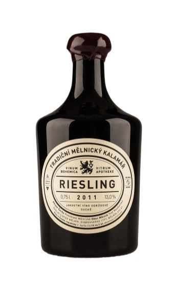 Hrozny pro Ryzling rýnský pocházejí z keřů vysázených v letech 1986 až 1989 na Liběchovské vinici. Pro tyto svahy typické opukové podloží dává předpoklad pro dlouhodobý pozitivní vývoj vína v láhvi.