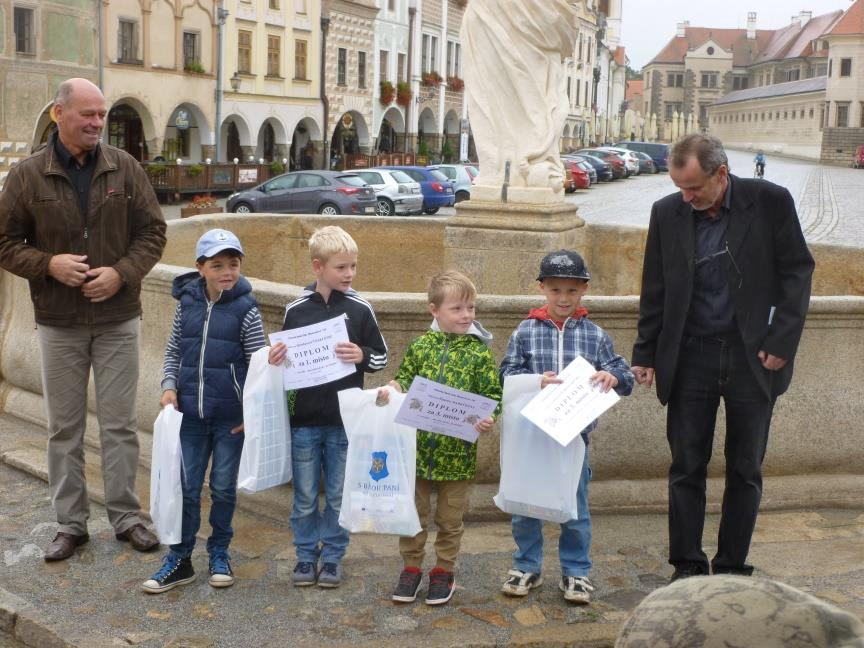DÍVKY 1. místo - Ďásková Kristýna (Masarykova) 2. místo - Jeglíková Nikola (Masarykova) 3. místo - Doležalová Barbora (Masarykova) CHLAPCI 1. místo - Veselý Jaroslav (Hradecká) 2.
