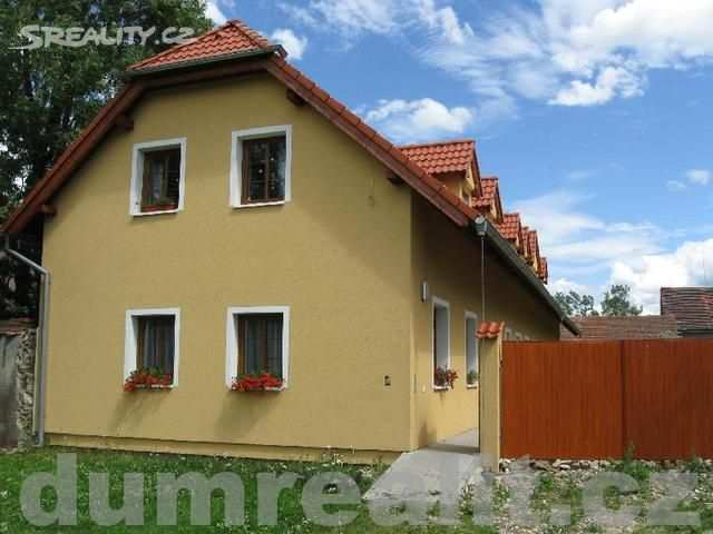 - 6 - Pozemky Základní popis každého pozemku Trvalé porosty pozemek p.č.st.20(216m 2 ) vedený v druhu zastavěná plocha a nádvoří, je částečně zastavěný rodinným domem čp.