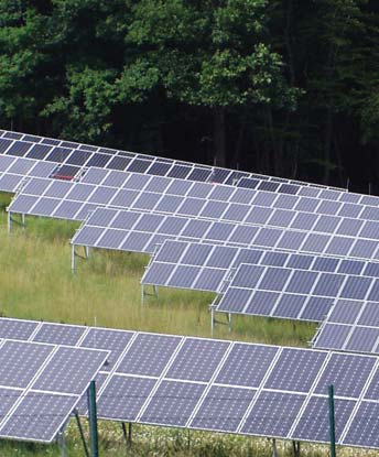 18 VECI OKOLO NÁS Prečo autá musia tankovať? Milí bádatelia, máte každý deň dobrú náladu a veľa energie na to, aby ste všetko zvládli? Celý svet okolo nás je v pohybe. Aj my sa neustále hýbeme.