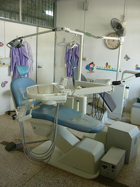 Dentist