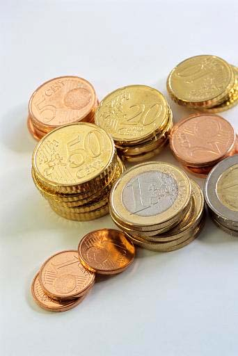Štartovacie balíčky v bankách, na pošte predaj v polovici decembra (predpoklad) hodnota 500