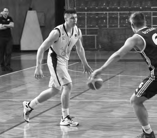 ostislav Dragoun je po operaci, věří, že play-off stihne Stejně jako hned několik spoluhráčů v jeho týmu poznal mladý opavský basketbalista ostislav Dragoun, jaké je to být zraněný.