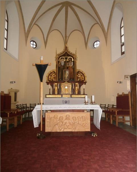 Kostol na Malej Skalke Hlavný oltár v