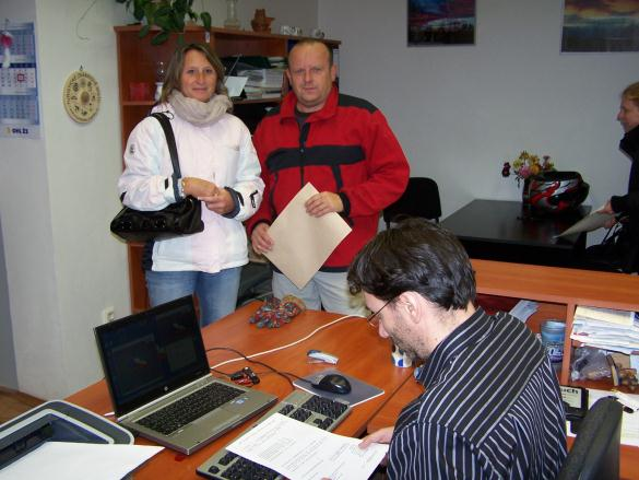 Informace obecního úřadu Volba prezidenta České republiky Ve dnech 11. a 12. ledna 2013 a 25. a 26. ledna 2013 proběhla v obci Horoušany a Horoušánky volba prezidenta České republiky.
