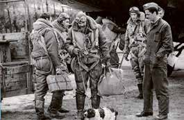 2 / 3 Všem zájemcům o členství či spolupráci s Klubem vojenské historie 276th Sqdn. (reenacted) RAF, o. s. rádi zodpovíme jejich dotazy, popřípadě budeme nápomocni jejich činnosti.