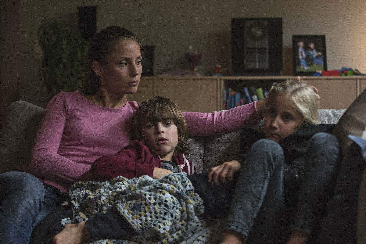 Kromě toho, že hrál v řadě úspěšných dánských filmů, odstartoval Pilou Asbæk úspěšnou mezinárodní kariéru, když si mimo jiné zahrál po boku Jeremy Ironse a Francoise Arnaude v televizním seriálu
