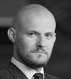 EKONOMICKÝ A STRATEGICKÝ VÝZKUM 2. ledna 2017 Výhled pro finanční trhy Týdenní zpráva Rok 2017 přinese konec kurzového závazku ČNB Marek Dřímal (420) 222 008 598 marek_drimal@kb.