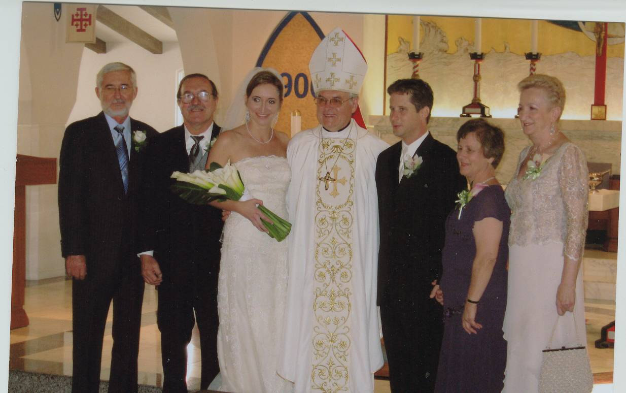 ZE ŽIVOTA MISIE Ze svadby Marcely Bachraté a Jonathana Semančíka.