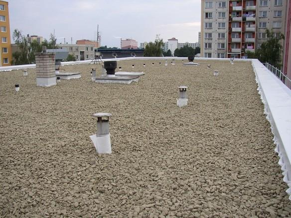 28323500-1 712391171 69311003-1 712391172 fólie hydroizolační FATRAFOL 810 tl 1,5 mm,šedá Provedení povlakové krytiny střech do 10 podkladní textilní vrstvy m2 1,150 205,00 235,75 Kč m2 1,000 28,30