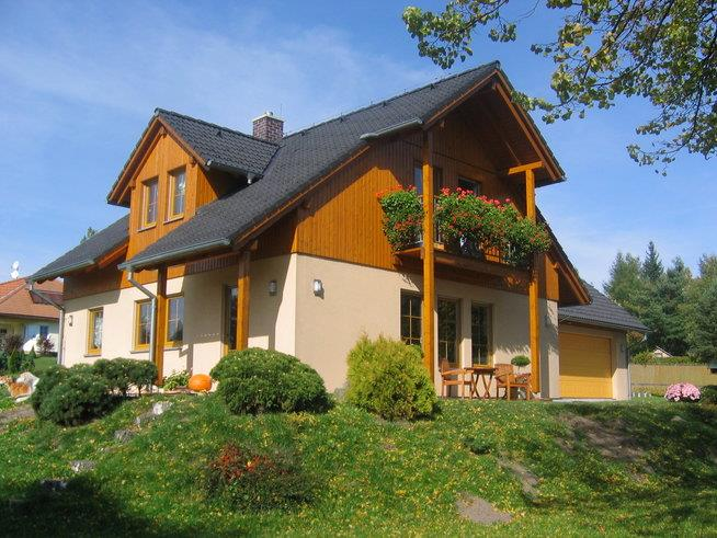 ZÁSADY ZDRAVÉHO BYDLENÍ Pozemek nekontaminován pozůstatky průmyslové, zemědělské nebo důlní činnosti Dostatečná vzdálenost od průmyslových a zemědělských podniků,