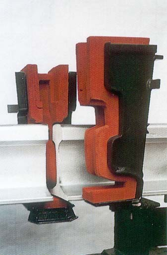 Aluminotermické svařování - 71 Aluminotermické svařování se řadí do skupiny nekonvenčních metod ve svařování. Tato metoda je známa již od konce 19. a začátku 20.