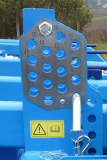 Well-tested design of ploughshares made from extremely highstrength abrasion-resistant steels; Resistant and maintenance-free spring protection with a high release force of 450kg Easy Operation