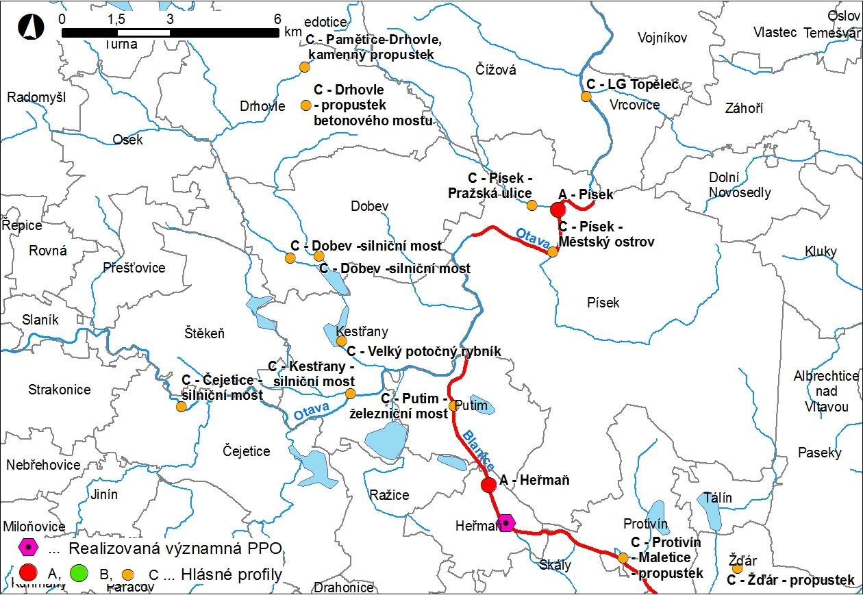 Obr. 1 Přehledná mapa řešeného území Obr.