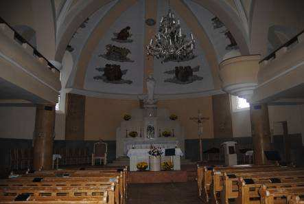 Oščadnica Prvá písomná zmienka o obci Oščadnica sa datuje do r. 1712, kedy sa obec nazývala Oscsadnicza. Do r. 1960 obec patrila pod Trenčiansku župu, okres Čadca, kraj Žilina.
