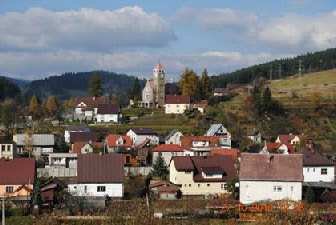 Svrčinovec Svrčinovec je obec ležiaca v Žilinskom kraji v okrese Čadca. Leží na pri severozápadných hraniciach s Českom a Poľskom.