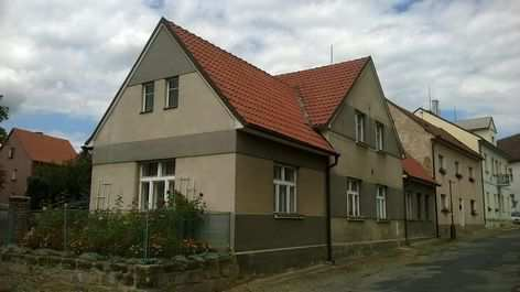 ZNALECKÝ POSUDEK č. 4909-277/2016 O ceně pozemku p.č.st.185, zastavěná plocha a nádvoří, o velikosti 249 m 2, jehož součástí je rodinný dům č.p.216 ulice Tyršova, obec Mšeno, včetně příslušenství a pozemku p.