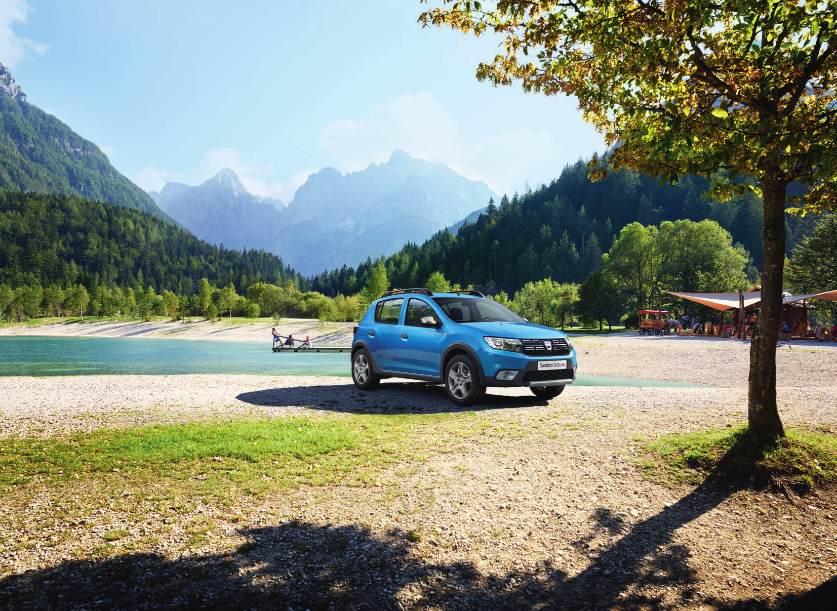 Troufnete si na crossover? Výjimečnost nové Dacia Sandero Stepway je zřejmá na první pohled.