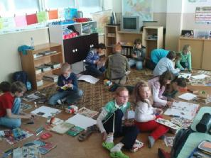 Edukačné potreby nadaných riešenie problémových a tvorivých úloh samostatné vyhľadávanie informácií a ich prezentácia vlastný priestor na prácu tvorba