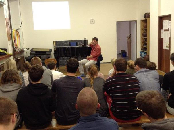 V Praze dvakrát a jednou v Olomouci proběhl workshop na téma: Vědomá korekce techniky běhu. Byl vedený Mgr. Martinem Svitkem.