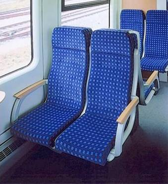 Desiro Classic: design prostoru pro cestující Transparentnost a světlost díky panoramatickým oknům Linie průchodnosti