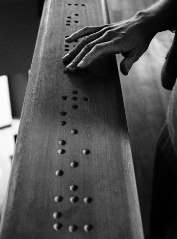 Braillovo slepecké písmo je speciální druh písma, resp.