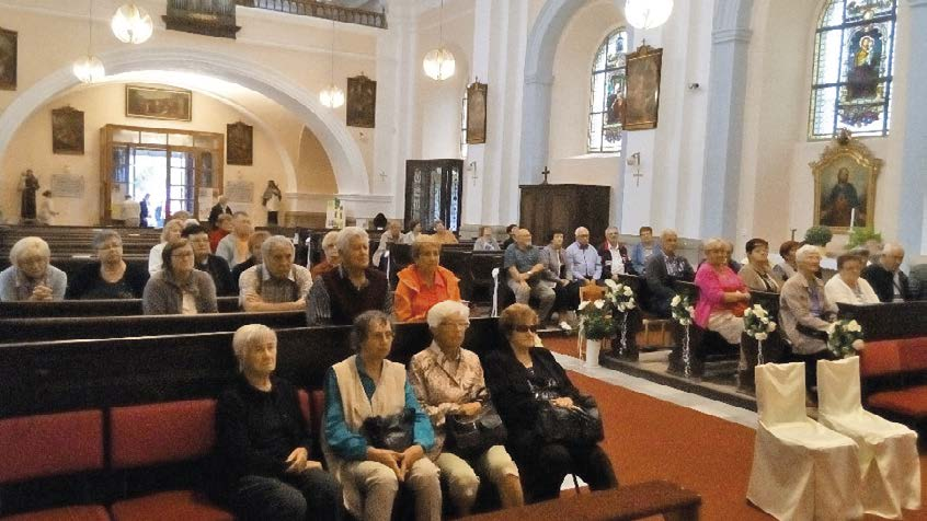 Chrlické OKO prosinec 2016 Z městské části Návštěva z družební obce Krajné V sobotu 17. září jsme očekávali už dlouho dopředu ohlášenou návštěvu našich slovenských přátel.