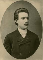 120 Darina Svobodová Julius Fučík jako konzervatorista (1891), sign. NM-ČMH S251/1166 v posledním ročníku.