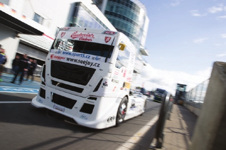 FIA EUROPEAN TRUCK RACING CHAMPIONSHIP 2017 NABÍDKA REKLAMNÍ SPOLUPRÁCE AUTOMOBILOVÉ ZÁVODY MISTROVSTVÍ EVROPY KAMIONŮ 2017 13.-14. 05. RED BULL RING RAKOUSKO 27.-28. 05. MISANO ITÁLIE 01.-02. 07.