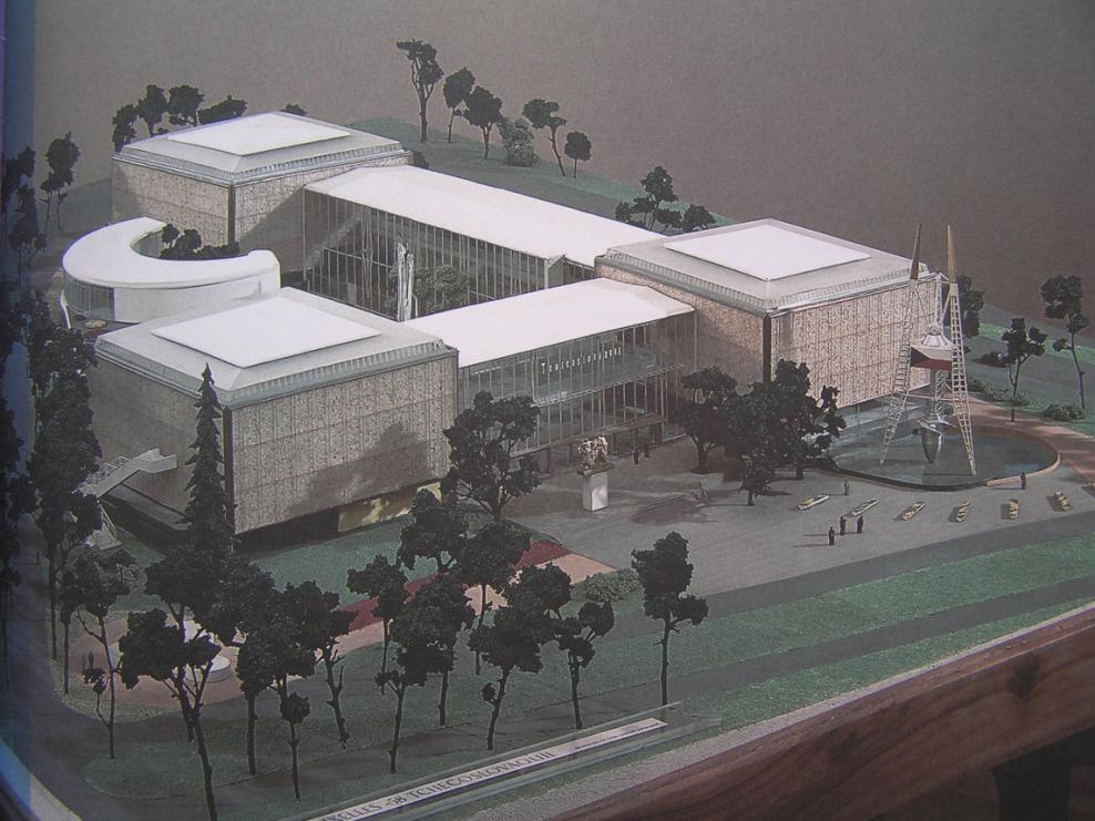 Obr.2: František Cubr / Josef Hrubý / Zdeněk Pokorný: Československý pavilon na EXPO 58, 1958,