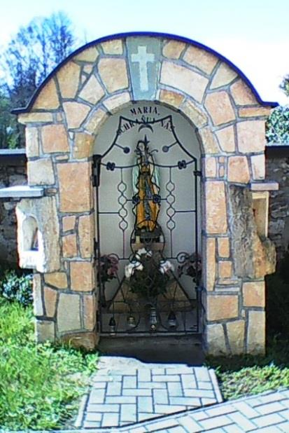 dosáhl v některých místech výšky až 120 metrů. Od 1. 7. 1998 je chráněnou přírodní památkou.