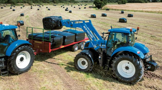 MAXIMÁLNÍ VÝHLED SPECIÁLNĚ ZKONSTRUOVANÝ PRO VYSOKOU PRODUKTIVITU Speciálně navržené čelní nakladače New Holland 700TL je možné objednat pro traktory T7.170 až T7.210.