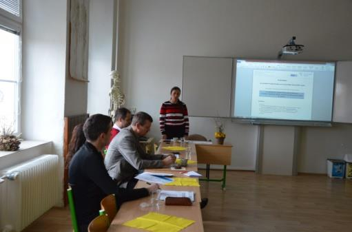 B. Expertní zpracování strategie A. Participativní zpracování strategie 1.pol./ 2012 2.pol./2012 1.pol./2013 2.pol./2013 1.pol./2014 2.pol./2014 1.pol./2015 2.pol./2015 7.