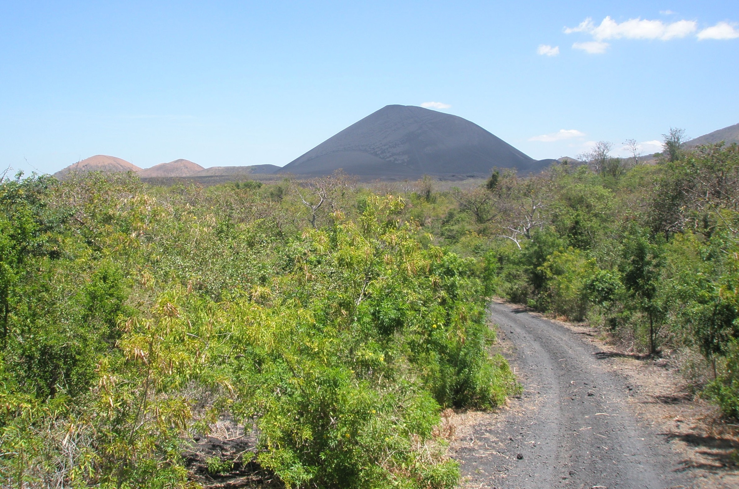 Cerro Negro Popelový a struskový kuţel (Cinder
