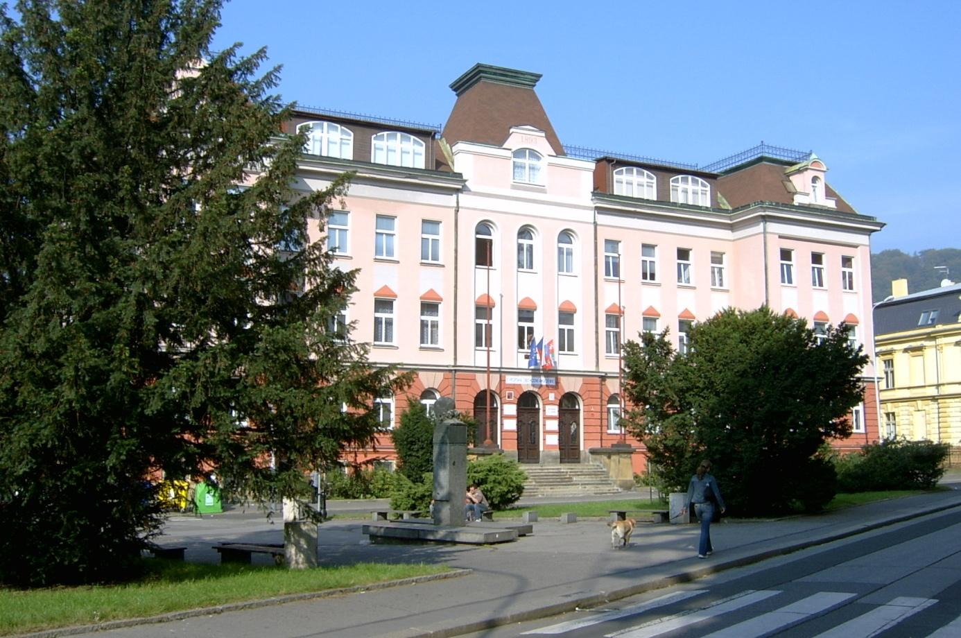 Výroční práva o činnosti školy ve školním roce 2010-2011 Děčín, áří