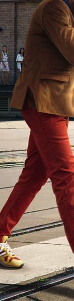 Malý kožený športový paket v červenej koži cherry red Volant: športový (5E0 064 241 CXQ, 166,25 ); multifunkčný na ovl.