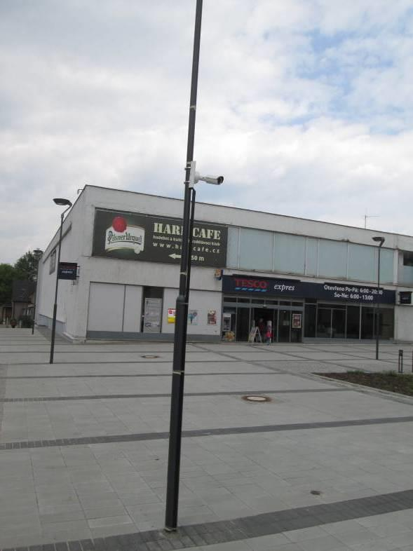 KAMEROVÉ BODY 26-27 KINO CENTRUM Kamerový bod kino Centrum se nachází na tř.těreškovové 2234/24. Dvě IP kamery monitorují prostor u kina Centrum.