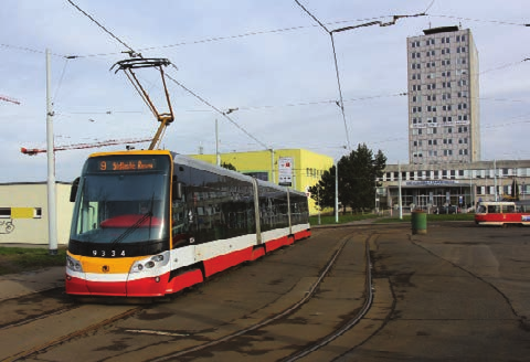 TRAMVAJOVÝ PRŮZKUM 2016: TRAMVAJEMI JEZDÍ I NAVZDORY PRODLOUŽENÍ METRA A VÍCE LIDÍ Počátkem listopadu 2016 proběhl celosíťový průzkum tramvajových linek, který poskytl podrobná data o tom, kolik