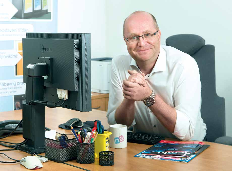 Potravinářský zpravodaj 7 / 2016 rozhovor / 9 Na 5 otázek odpovídá: Ing. Petr Šikýř, MBA provozní ředitel autorizované obalové společnosti EKO-KOM, a. s. 1. Ve společnosti EKO-KOM, a. s., pracujete od samého počátku její existence.