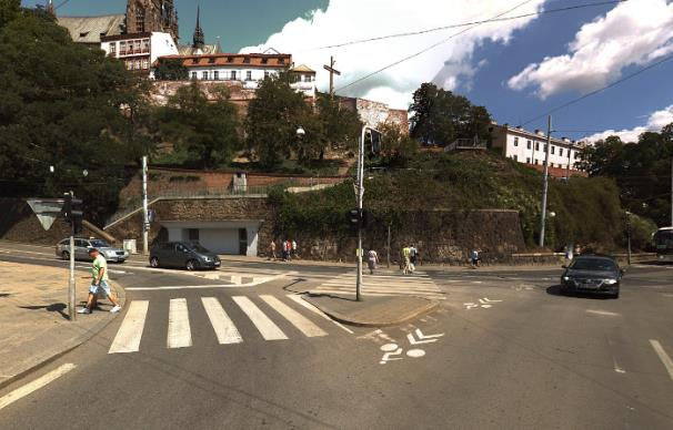 6.3.1 Druhy cykloopatření Opatření prováděná pro cyklisty ve městě Brně lze dělit na liniová, plošná a ostatní. 6.3.1.1 Liniová opatření - samostatné stezky pro cyklisty (ev.