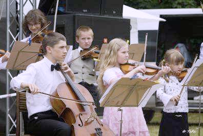 OBSAH Oderský den 2011 Ze zasedání zastupitelských orgánů 3 Radnice informuje.