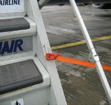 Společnost Ryanair ICAO 3-písmenný kód RYR IATA 2-písmenný kód FR Kód pro BRS FR Průletový čas 25 minut První zavazadlo 15 minut Poslední zavazadlo 25 minut Třídění zavazadel ----- Delivery bags Od