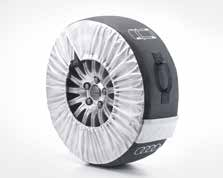 veľkosti 8,5 J x 18 s pneumatikami v rozmere 245/40 R 18.
