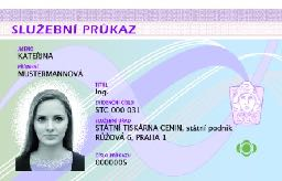 * Plastová karta formátu ID-1 s kontaktním, případně i bezkontaktním čipem z materiálů PC, PVC a PET-G.