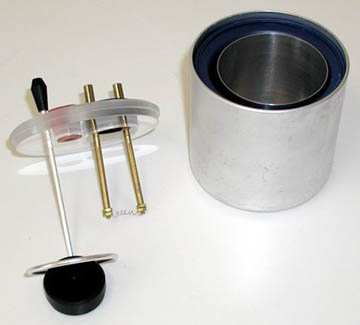 Kalorimetr (směšovací) Směšovací kalorimetr, je určen k měření měrných tepelných kapacit pevných látek
