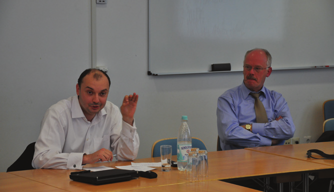 1/2010 a jednotlivých účastníků prof. Andreas Wiebe, LL.M., z pořádajícího Institutu pro hospodářské právo úvodní přednáškou na téma The Crisis of Copyright and Perspectives.