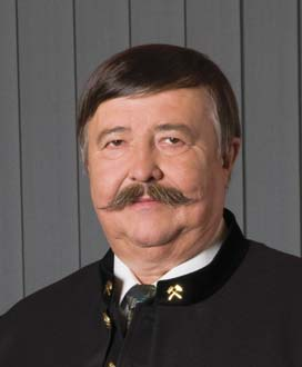 Mgr. Jozef Harčarik, závodní dolu BÁŇSKÁ BEZPEČNOST A BEZPEČNOST PRÁCE Jedním z hlavních úkolů SÚRAO je zabezpečit v souladu s báňskými zákony ukládání radioaktivních odpadů do vyhrazených podzemních